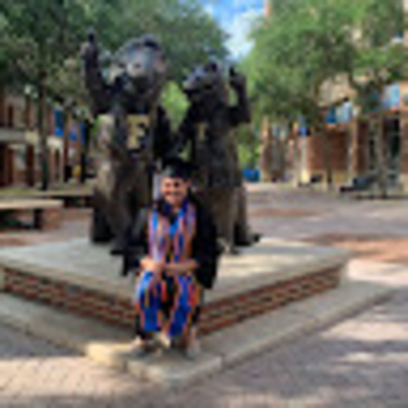 Meet your Posher, Jessica - Picture 1 of 1